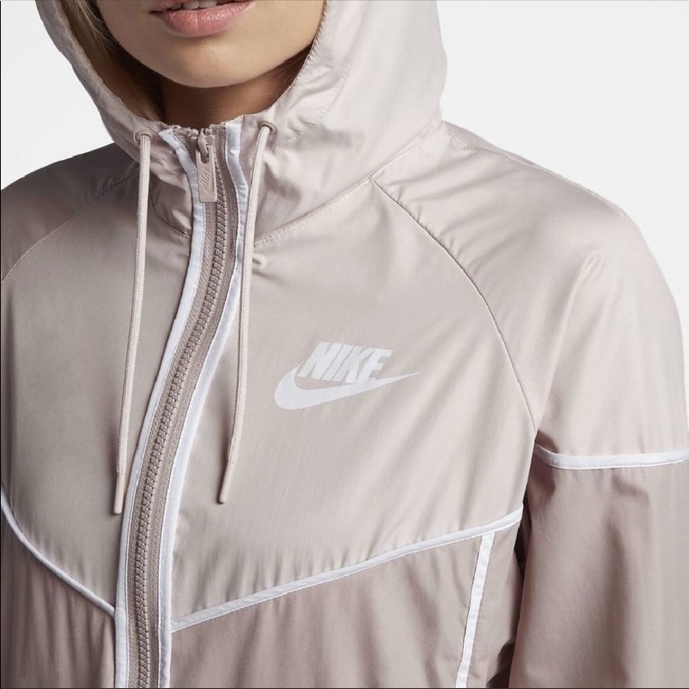 Nike windbreaker